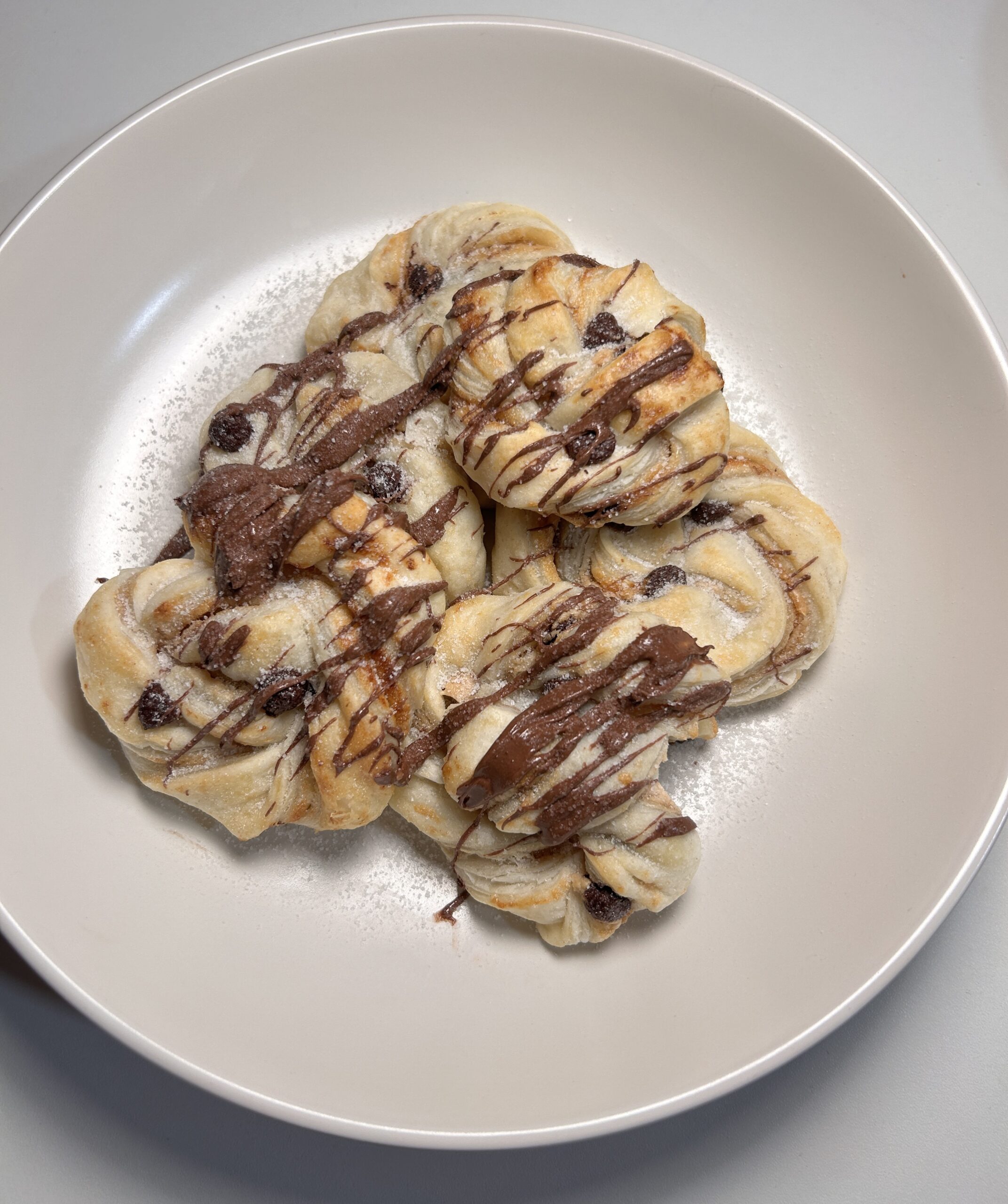 Kinder Bueno Pastry Swirls